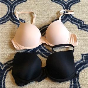 2 Victoria’s Secret Wear Everywhere Push-Up Bras